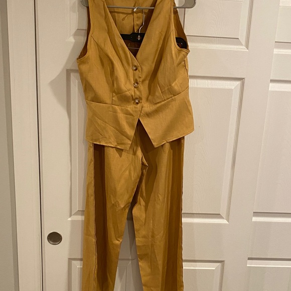 Pants - Stylish Tan Women's outfit two pieces.